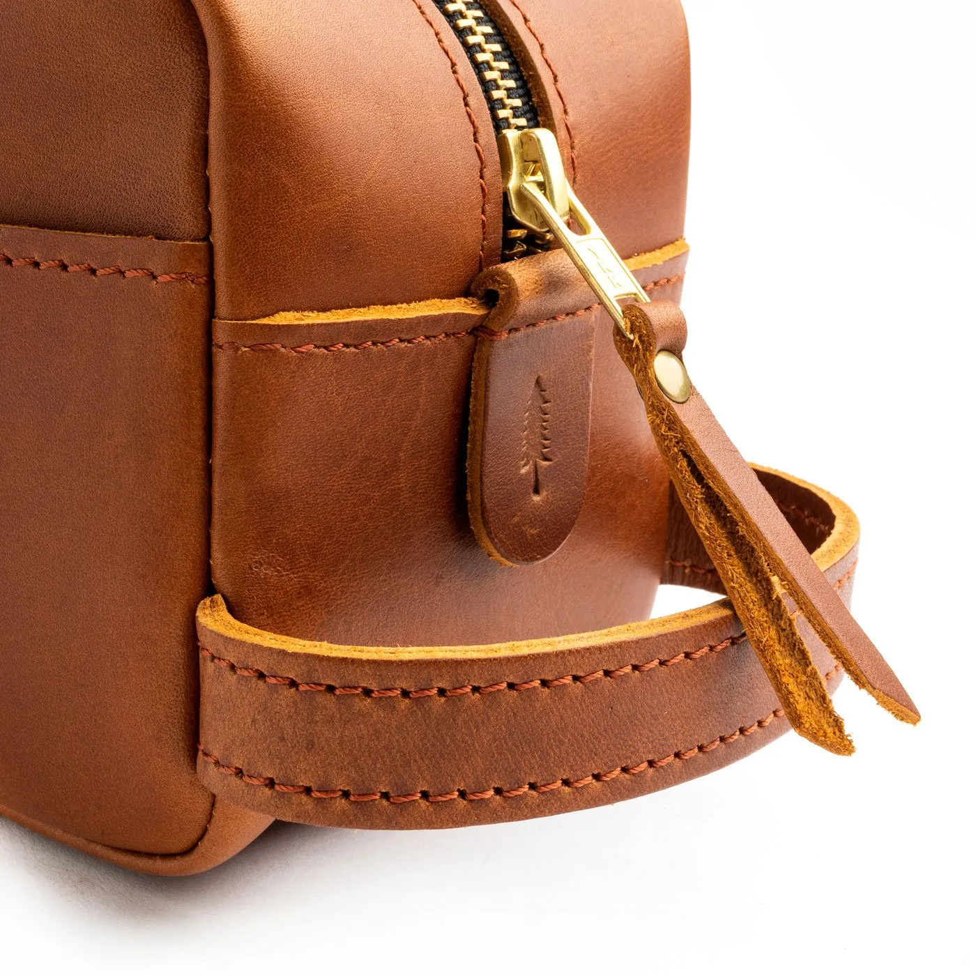 'Almost Perfect' Deluxe Dopp Kit