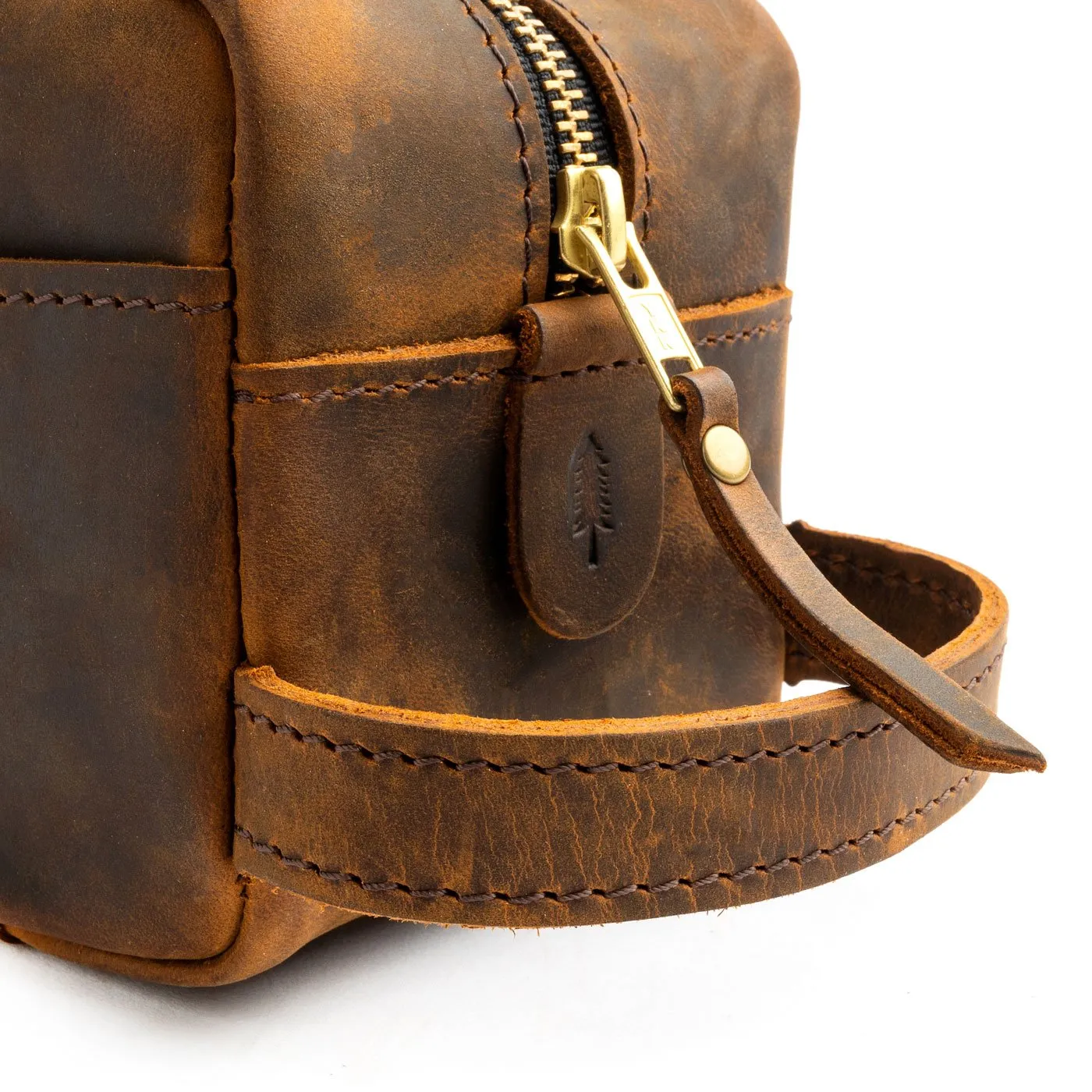 'Almost Perfect' Deluxe Dopp Kit