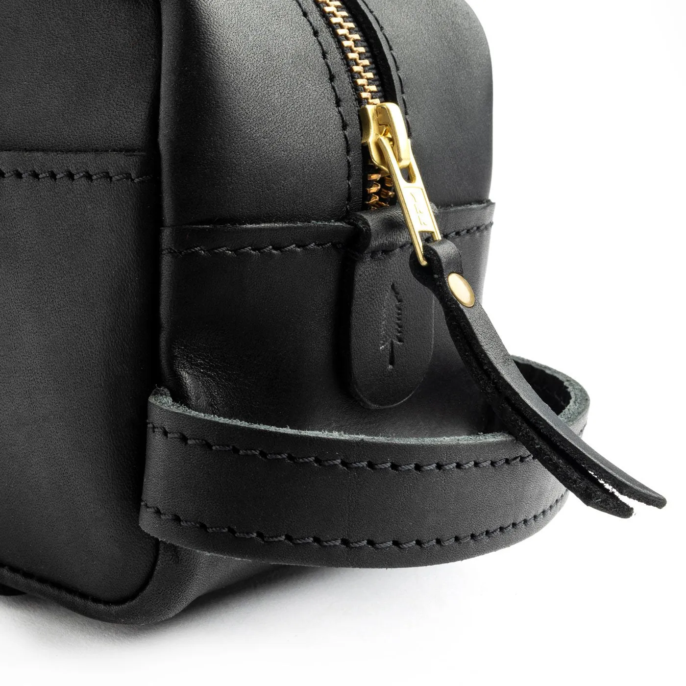 'Almost Perfect' Deluxe Dopp Kit