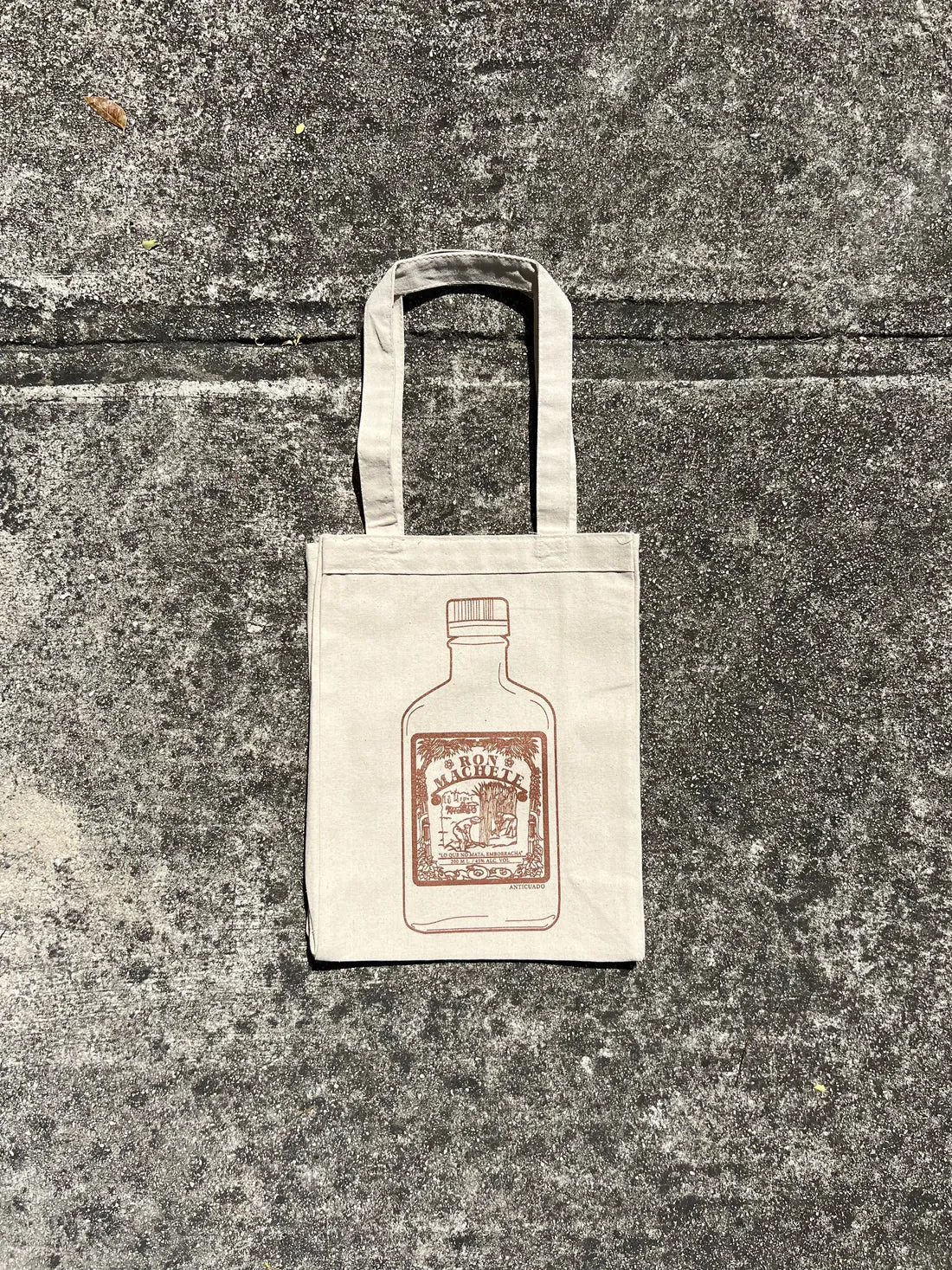 ANTICUADO - Ron Machete Tote Bag