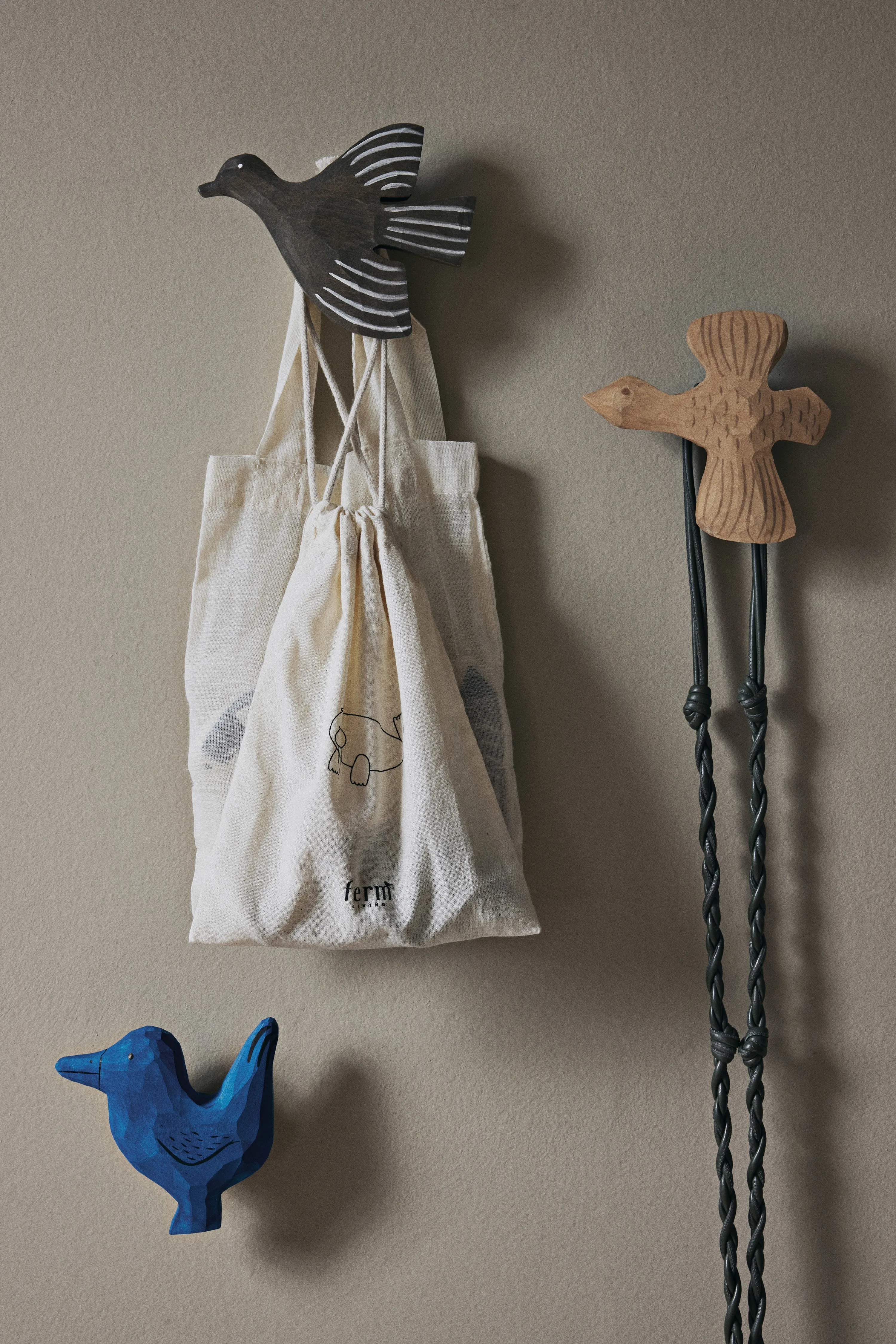 Billie Bird Hook Natural