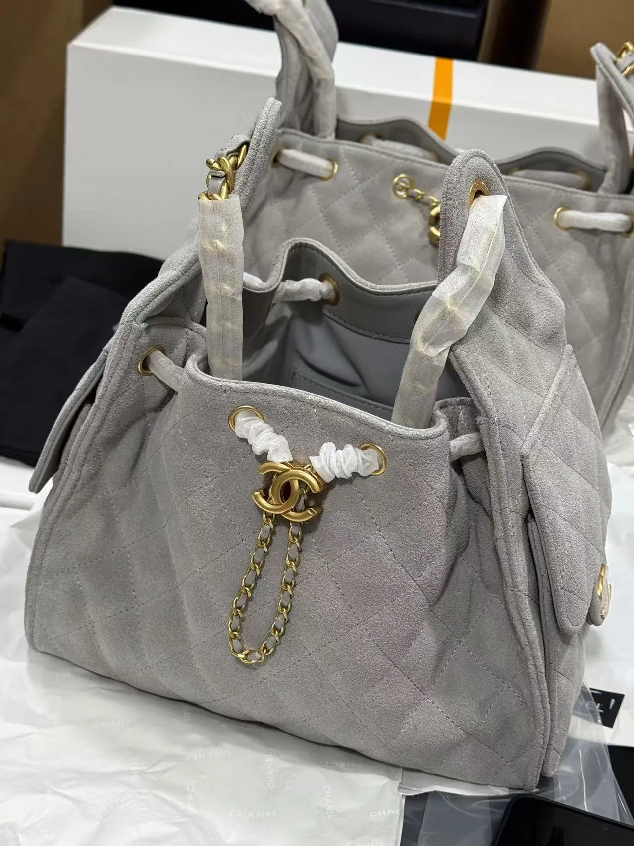 CC 25C Hobo Bag 30cm Grey Suede