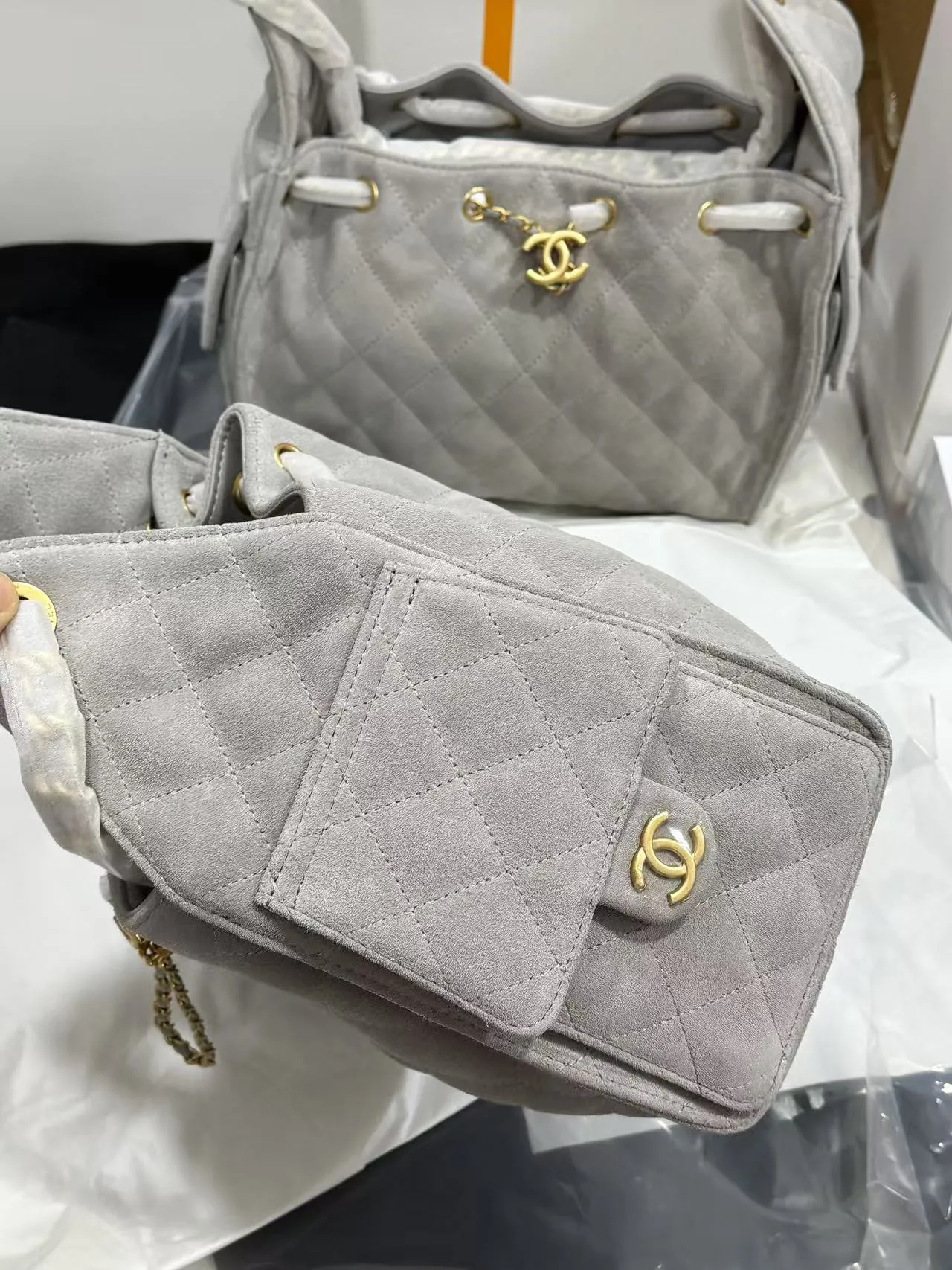 CC 25C Hobo Bag 30cm Grey Suede