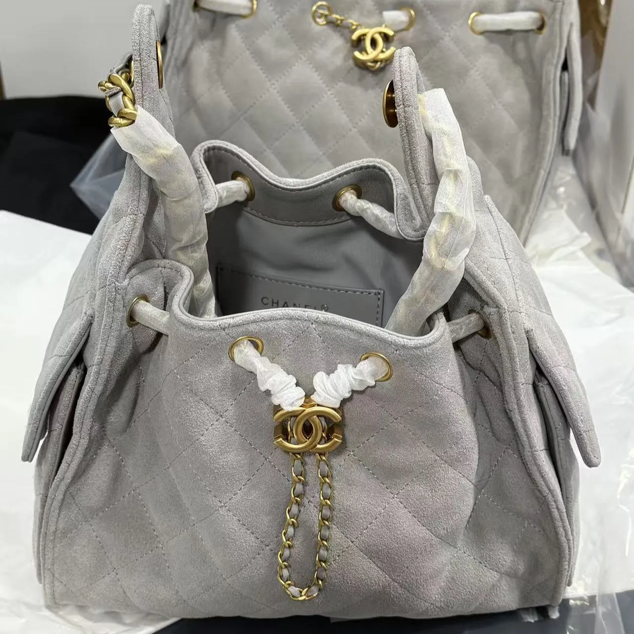 CC 25C Hobo Bag 30cm Grey Suede