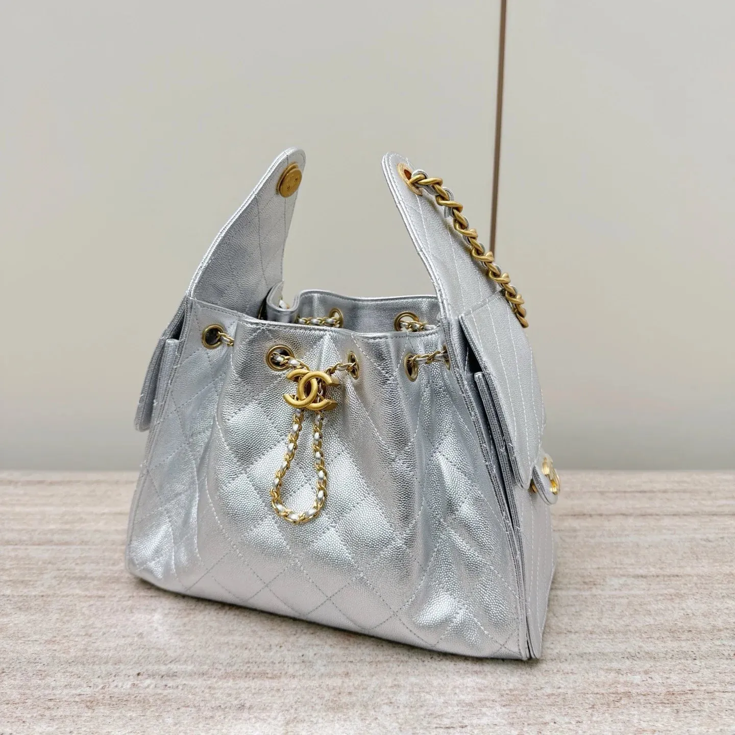 Chanel 25C Medium Hobo Travel Bag