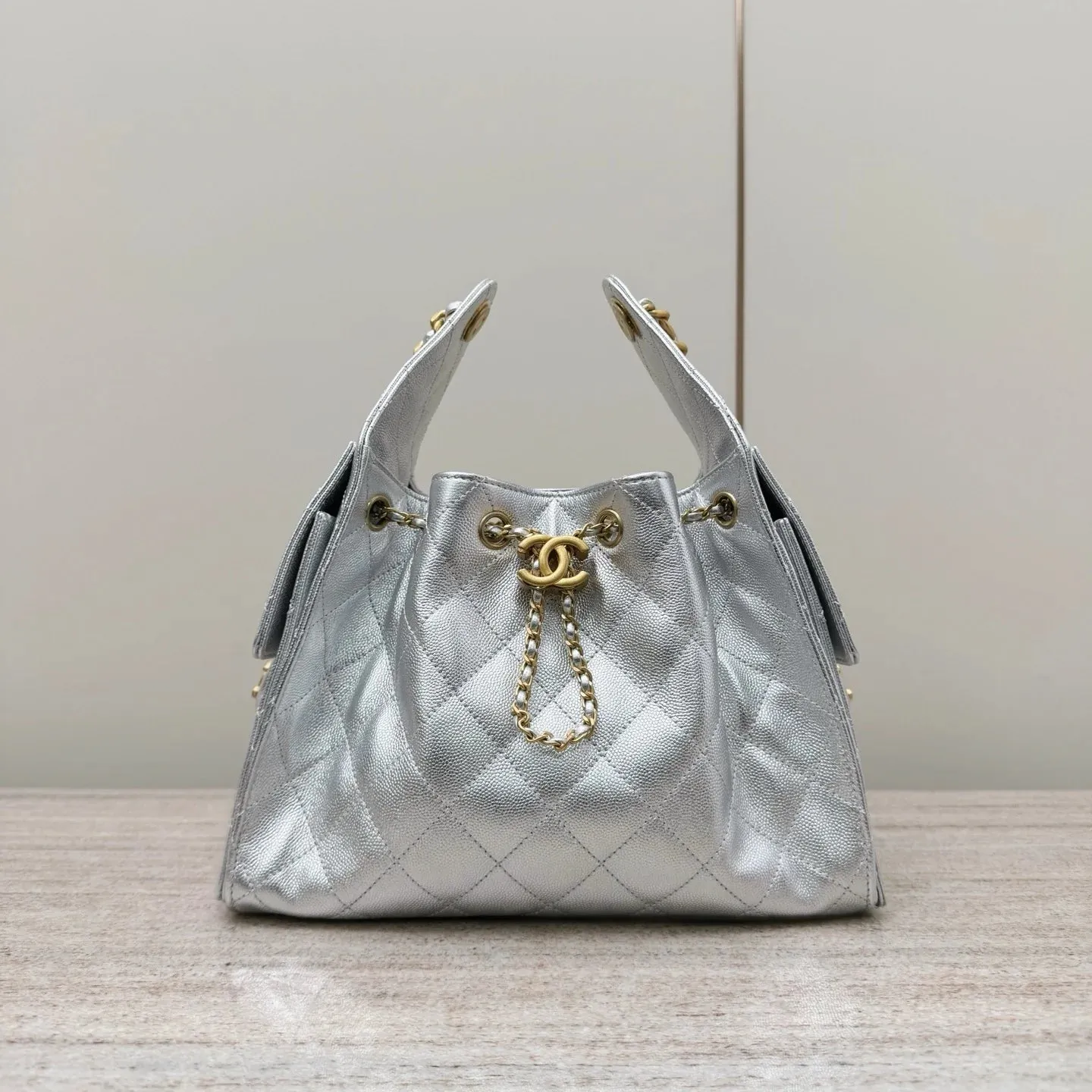Chanel 25C Medium Hobo Travel Bag