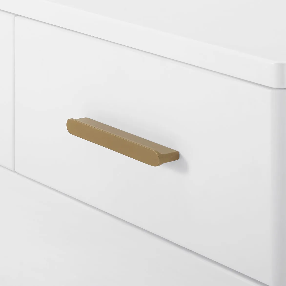 Delta Children Sloane 4-Drawer Dresser with Changing Top