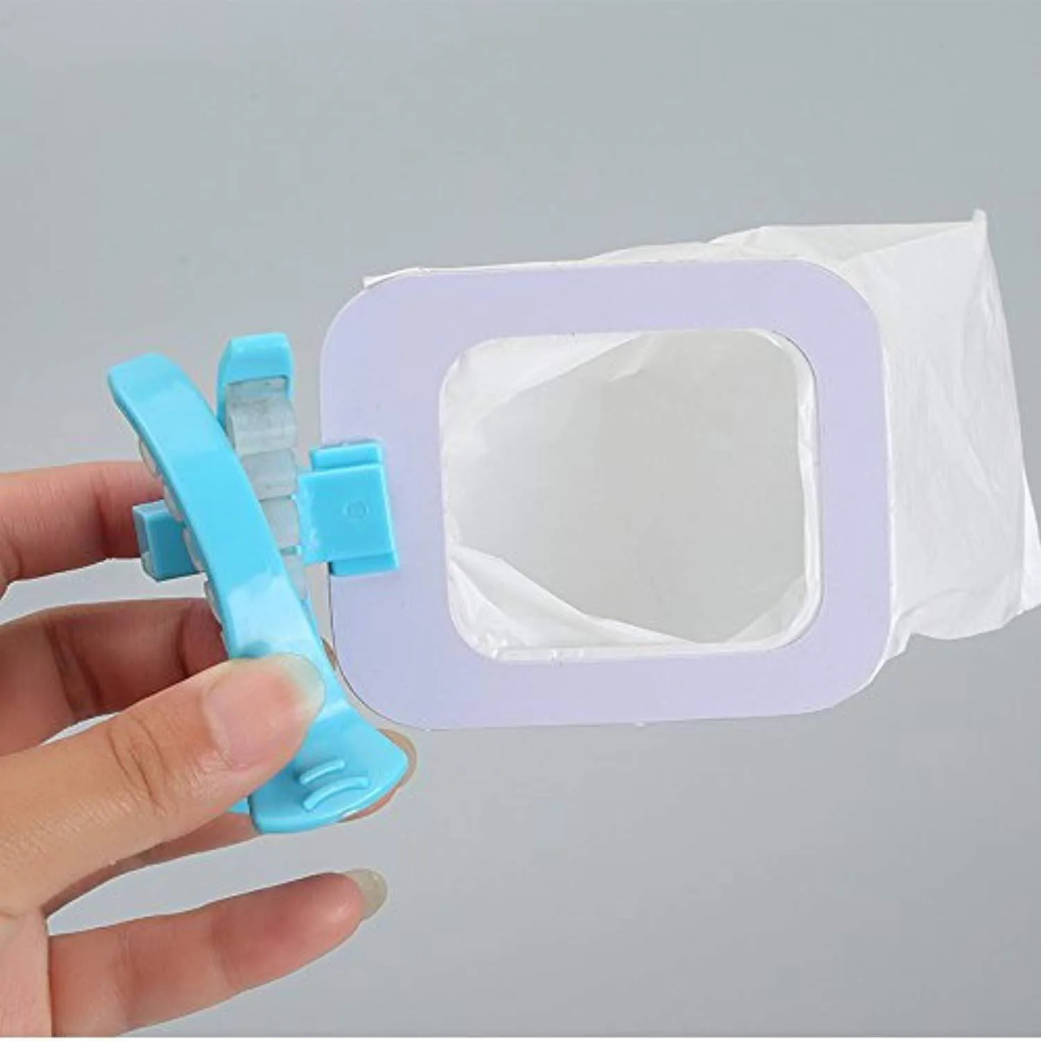 Dog Tail Poop Clip Bags with Tail Clip