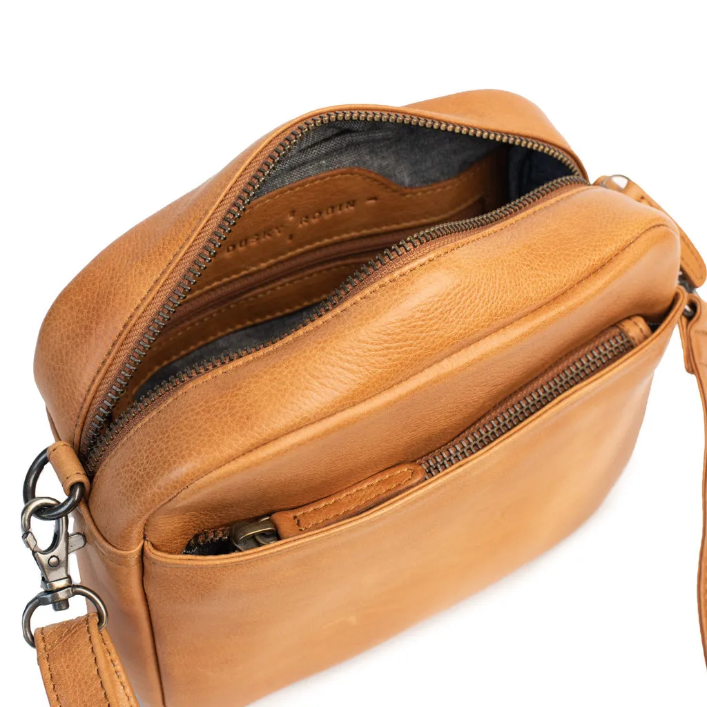 Dusky Robin Head in The Clouds Bag