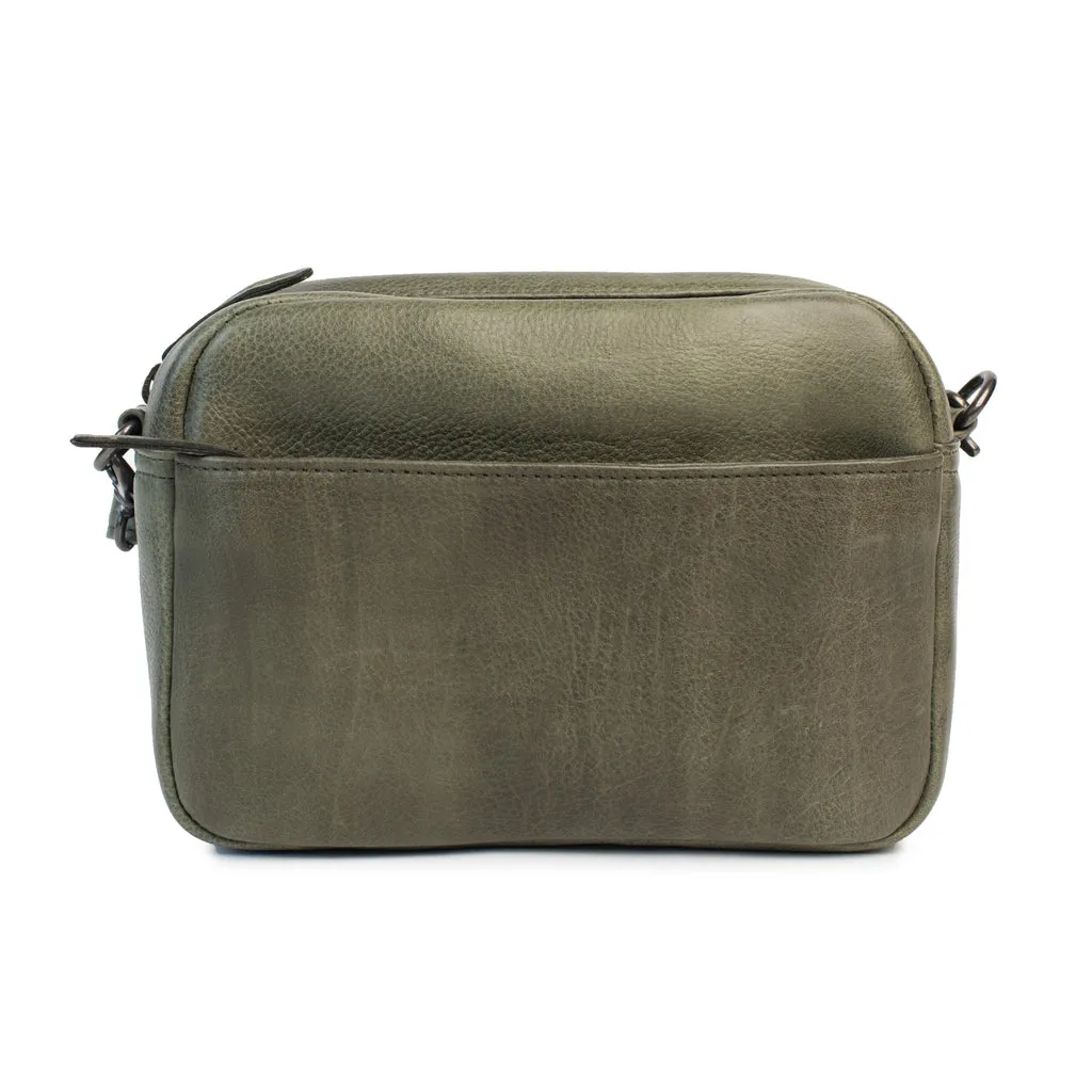 Dusky Robin Head in The Clouds Bag