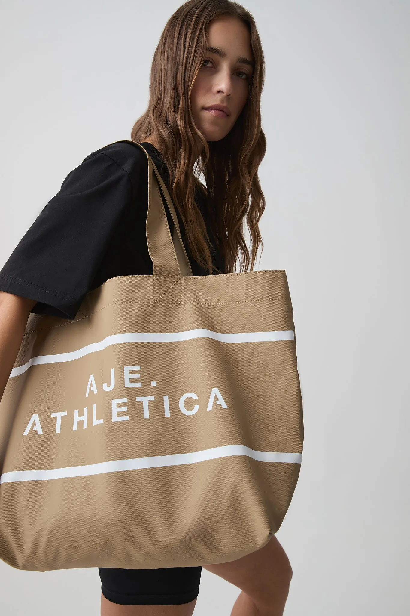 Essential Logo Tote 987