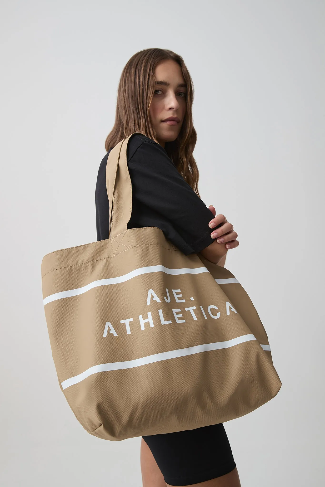 Essential Logo Tote 987