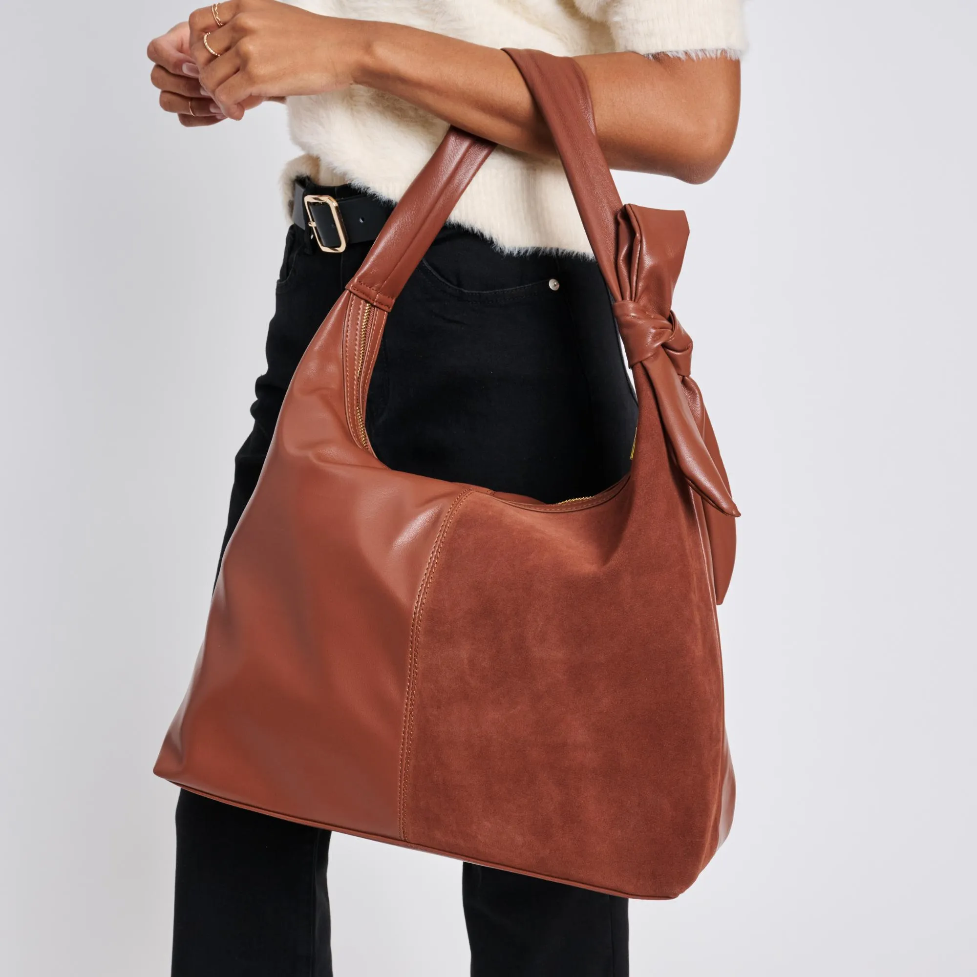 Hazel Hobo