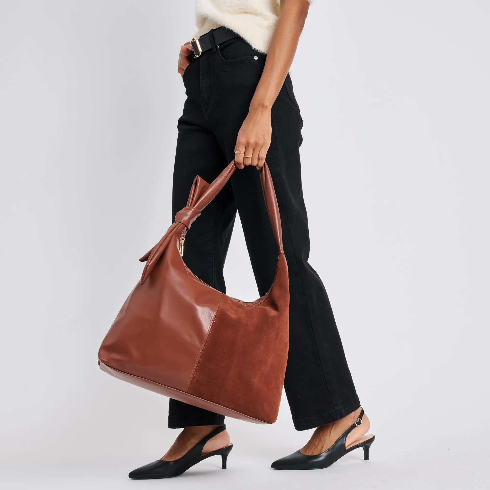 Hazel Hobo