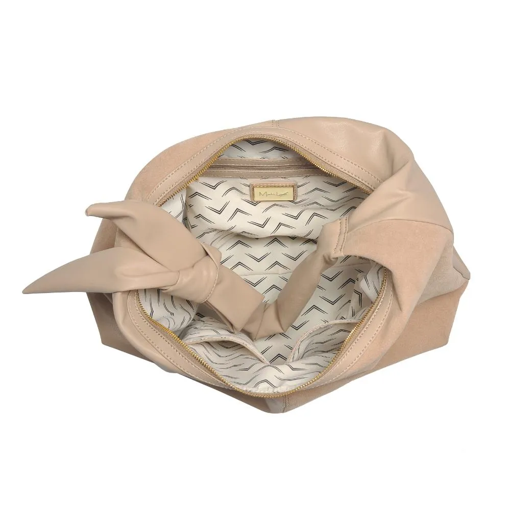 Hazel Hobo