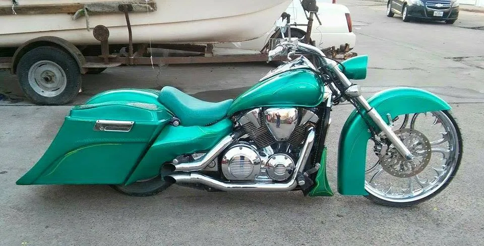 Honda VTX 1800 / 1300 6" Extended Stretched BOLT ON Out & Down Bags   Rear Fender   Rails Dual Cut Out