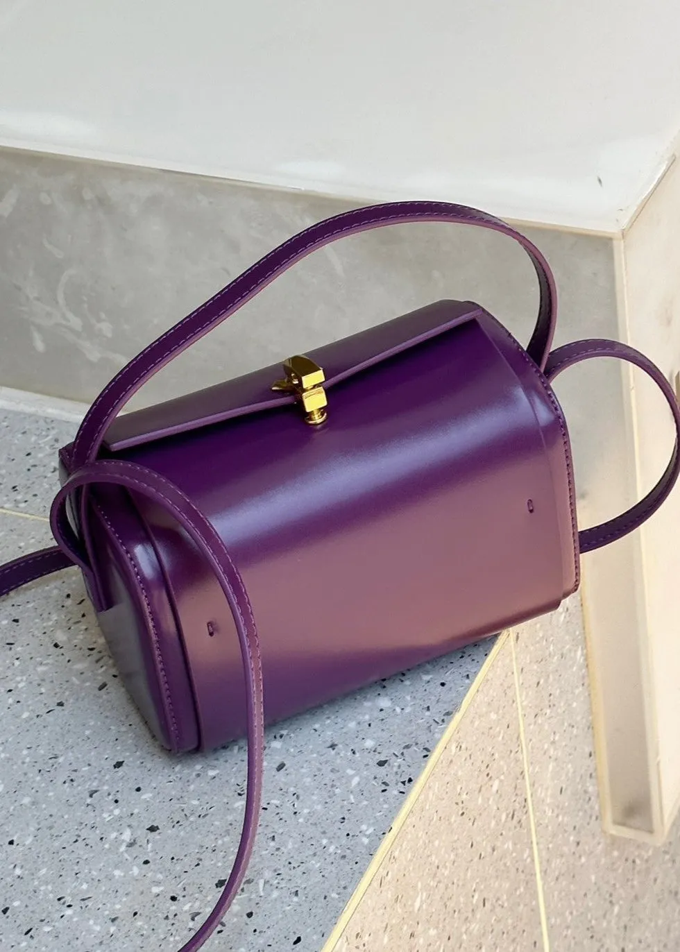 Ivy - StructuRed Compact Crossbody Bag