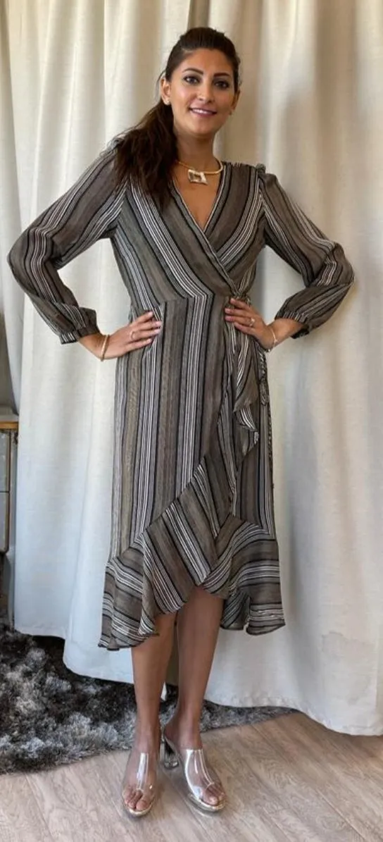 Lavender Brown Long Sleeve Front V Neck Print Dress