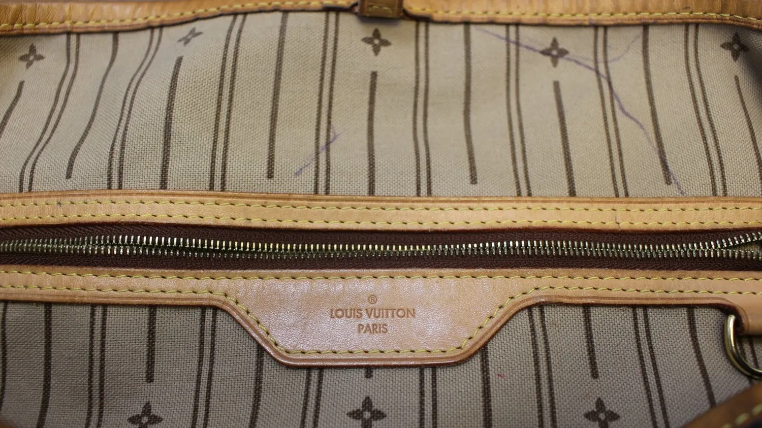 LOUIS VUITTON Monogram Canvas Delightful GM Bag
