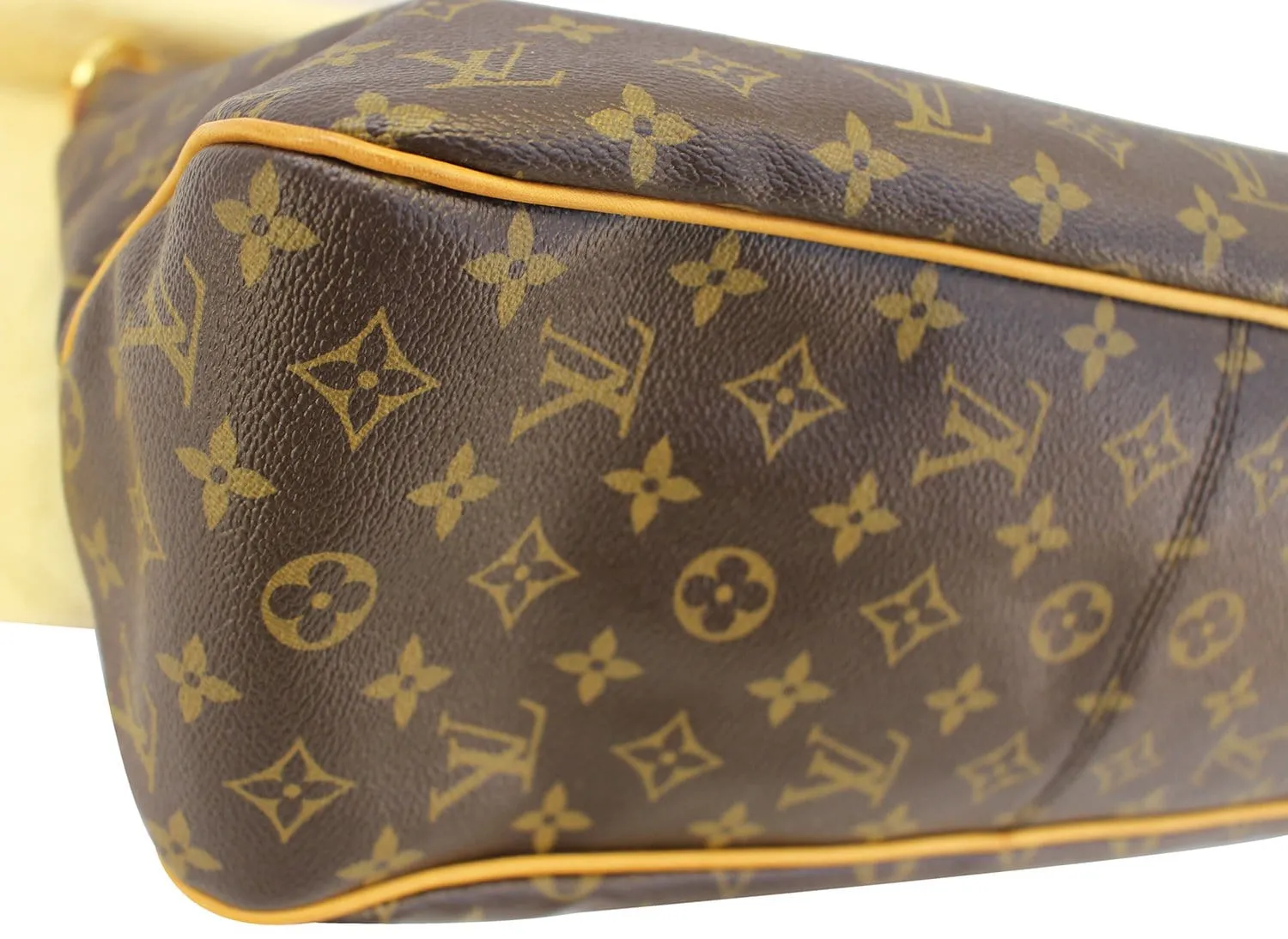 LOUIS VUITTON Monogram Canvas Delightful MM Shoulder Bag