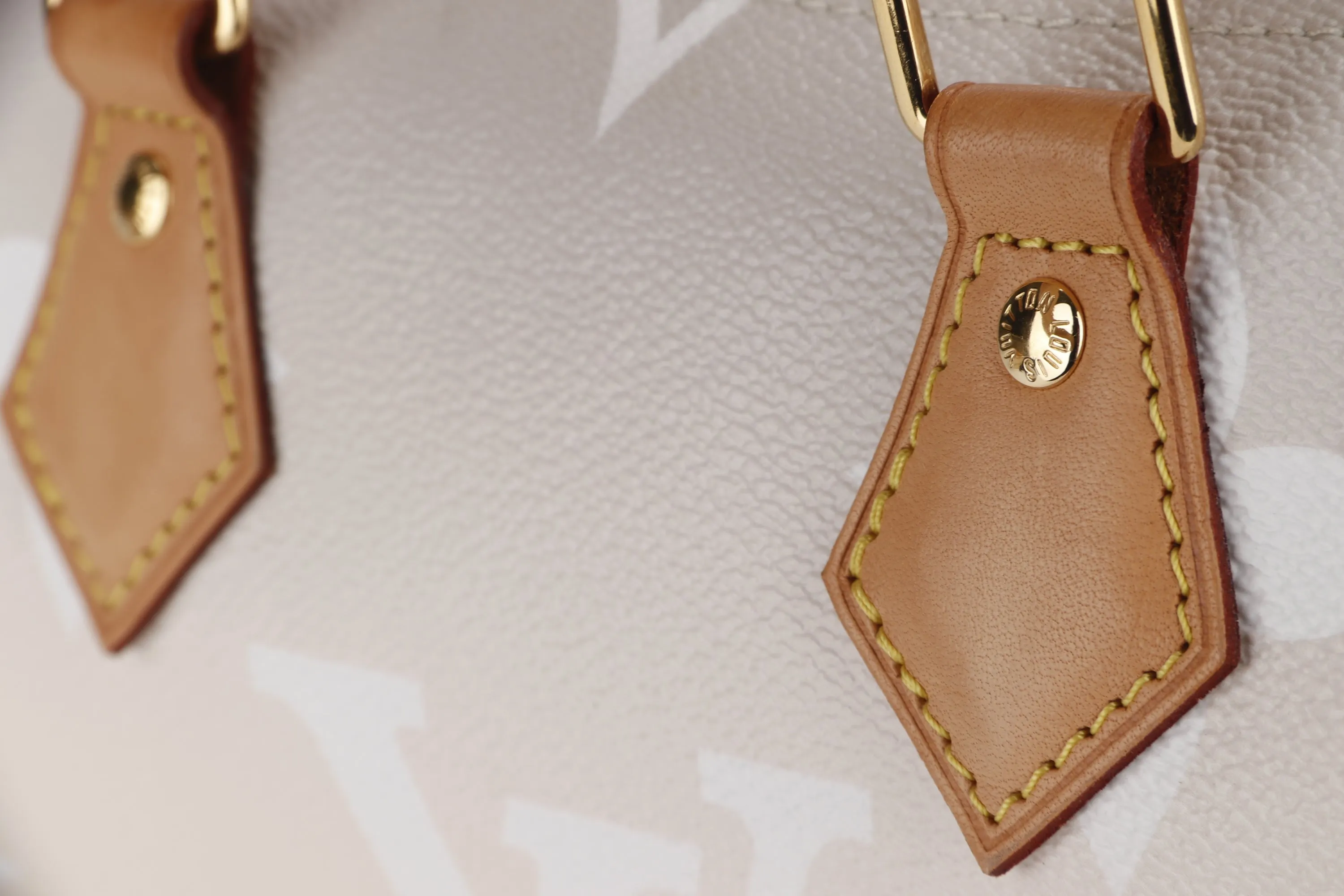 LOUIS VUITTON SPEEDY BANDOULIERE 25 (M45722) MONOGRAM GIANT GRADIENT, WITH STRAP, CHARM, LOCK, KEYS & DUST COVER