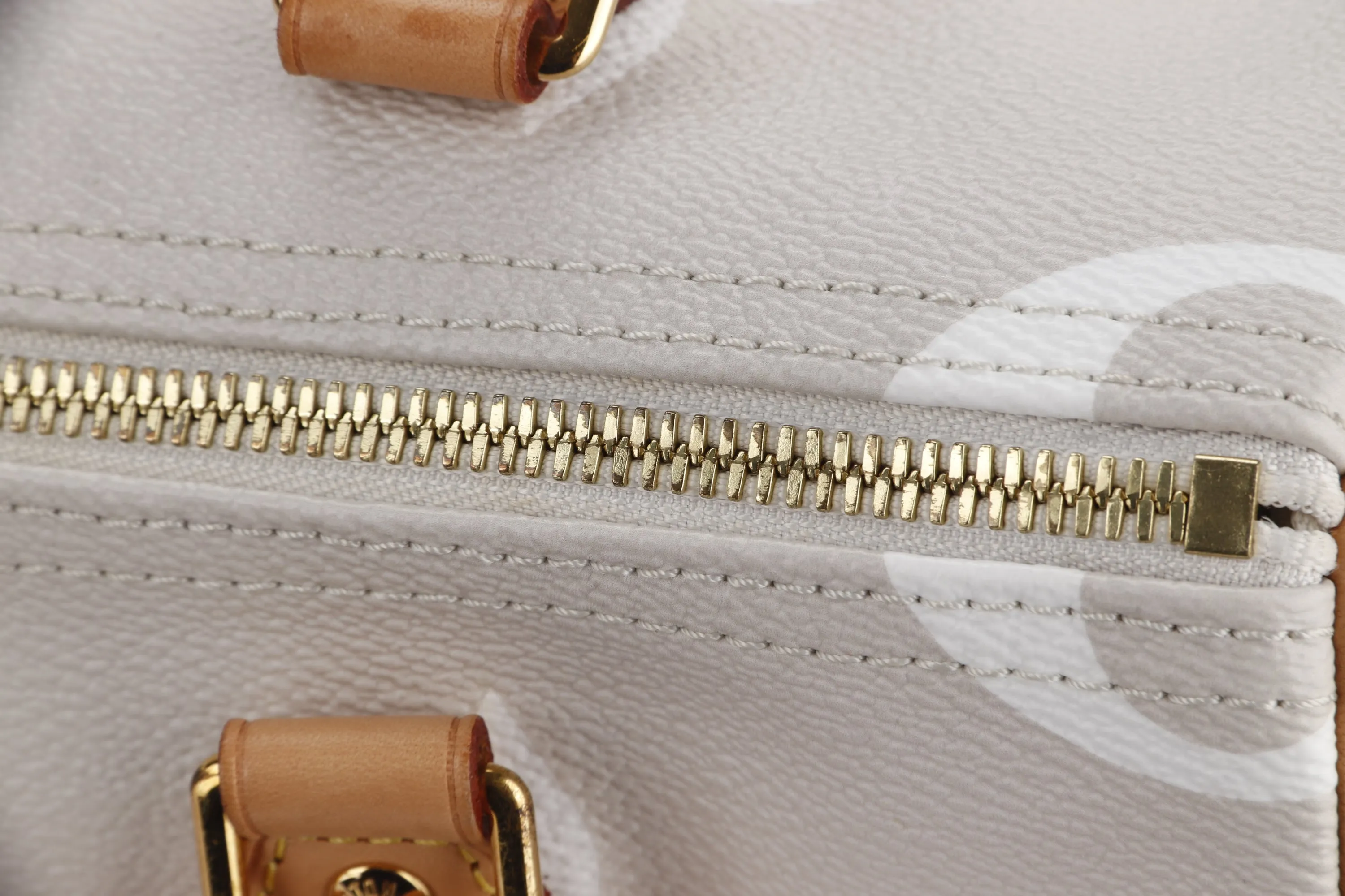 LOUIS VUITTON SPEEDY BANDOULIERE 25 (M45722) MONOGRAM GIANT GRADIENT, WITH STRAP, CHARM, LOCK, KEYS & DUST COVER