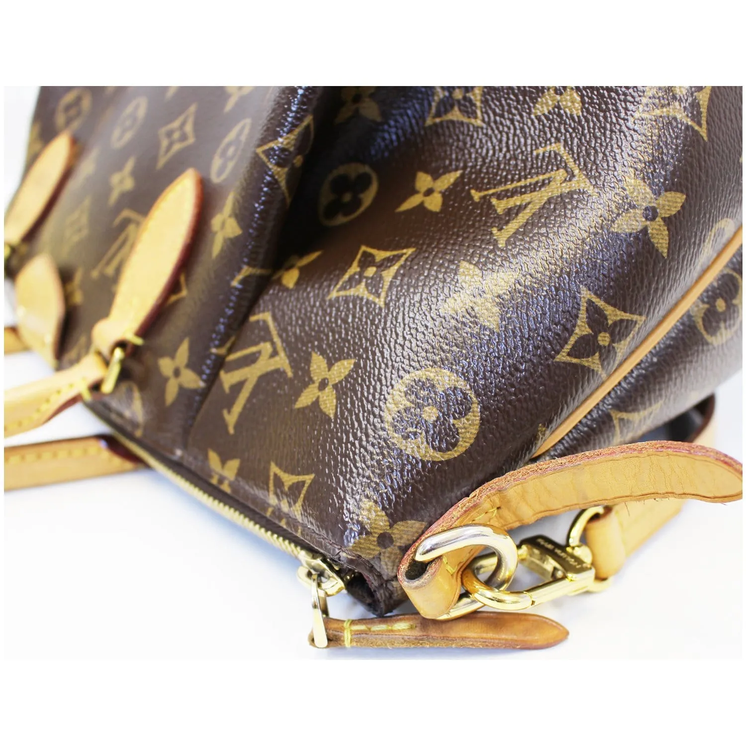 LOUIS VUITTON Turenne MM Monogram Canvas 2 Way Shoulder Bag Brown