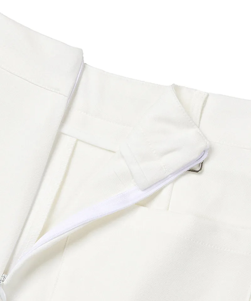 MACKY Golf: Wavy Short Pants - White