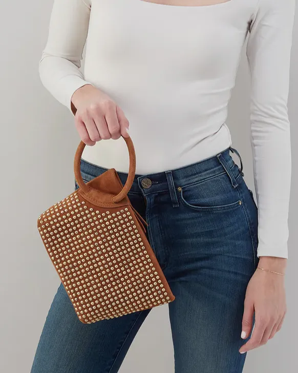 Maggie Clutch in Caramel