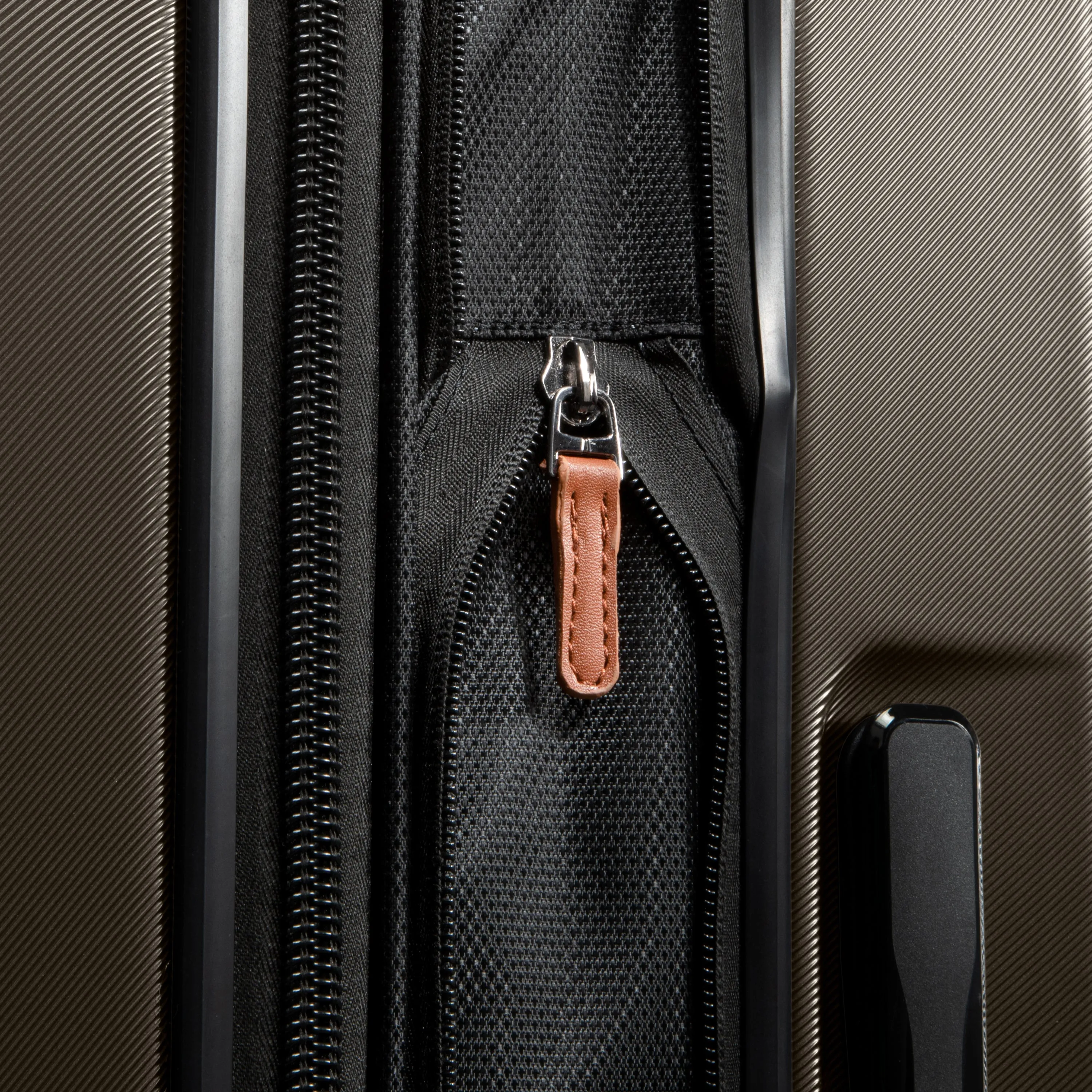 Montecito 2.0 Hardside Large Check-In Expandable Spinner