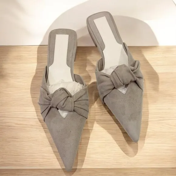 NEW Jaggar Dove Gray Knot Suede Flat Pointy Toe Mule
