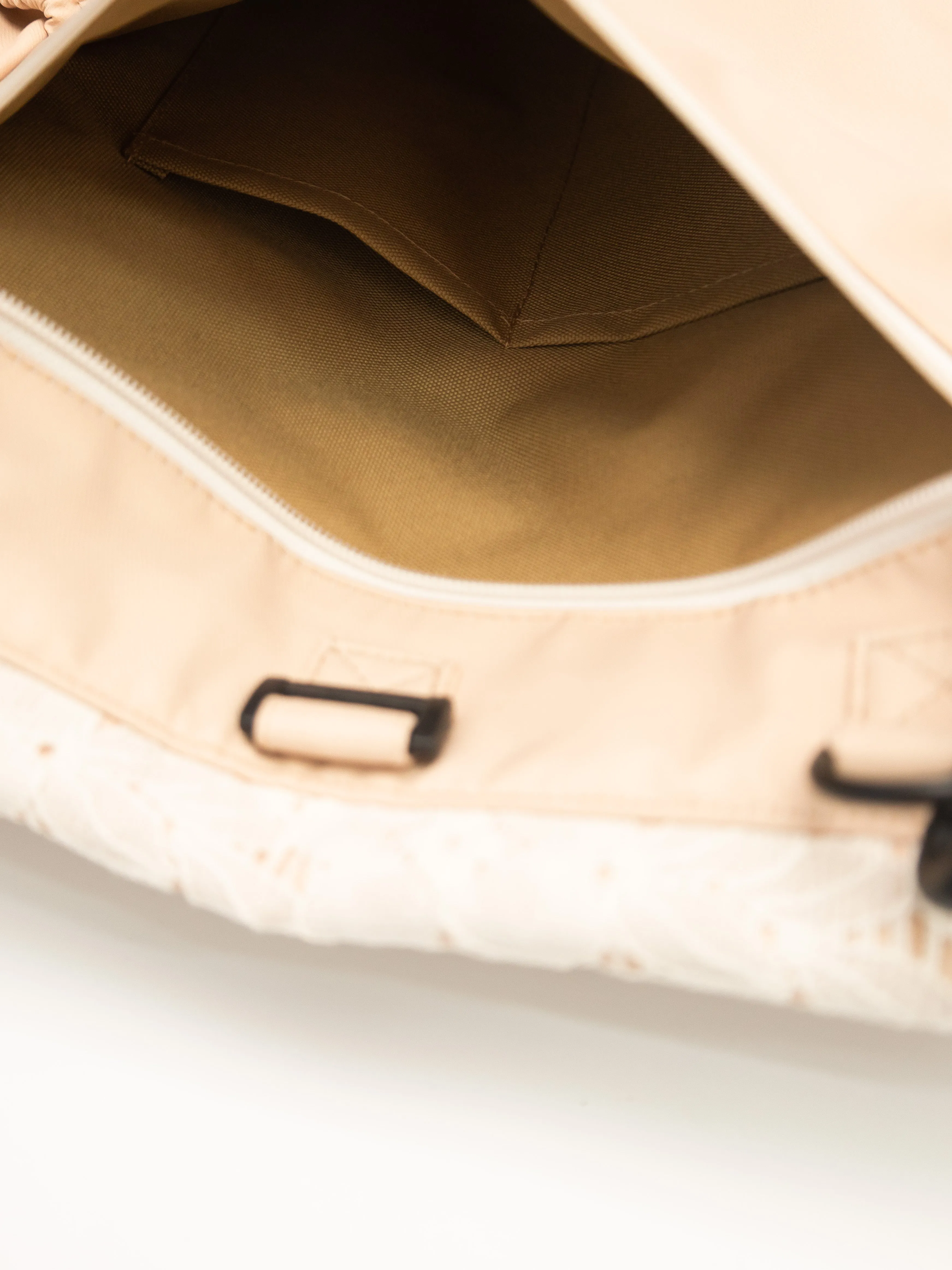 {{Premium}} Lace Beige Utility 4-Way Washable Bag 2.0