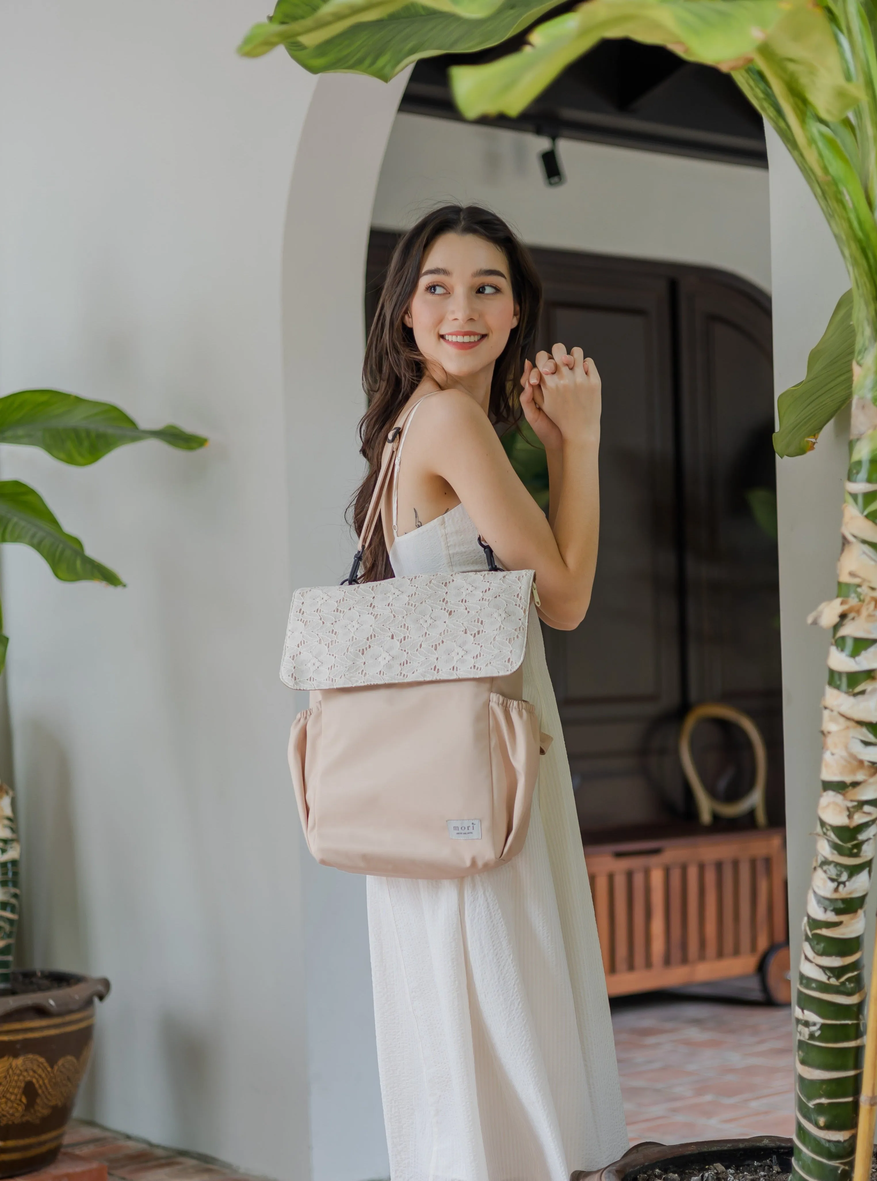 {{Premium}} Lace Beige Utility 4-Way Washable Bag 2.0