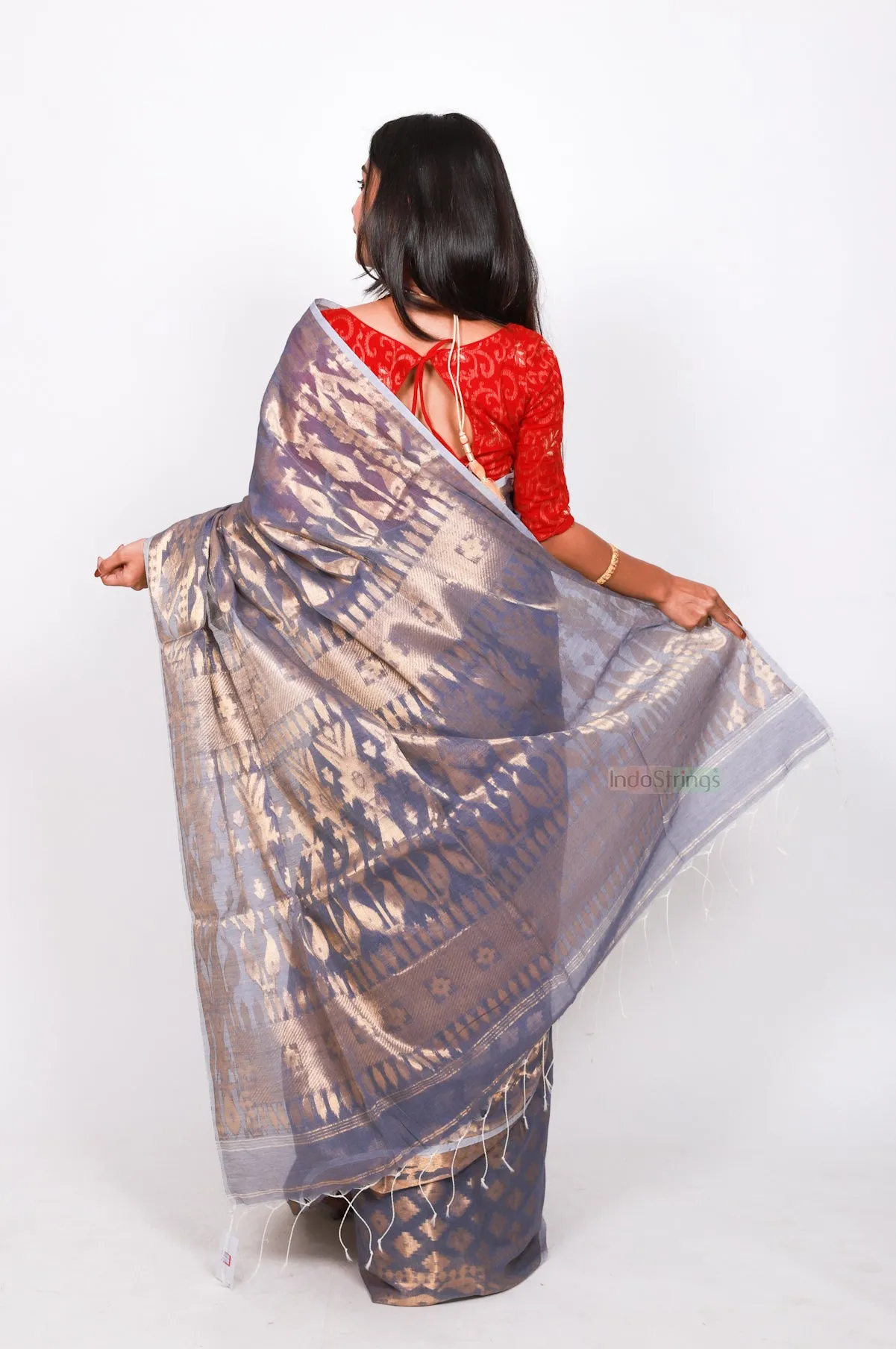 Pure cotton jamdani zari work (patli-pallu) - Grey