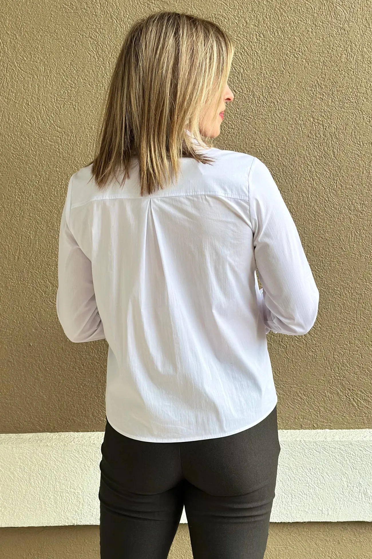 Renuar Timeless White Button Down Blouse