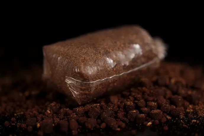 STICKY BAITS Bloodworm Spod & Bag Mix
