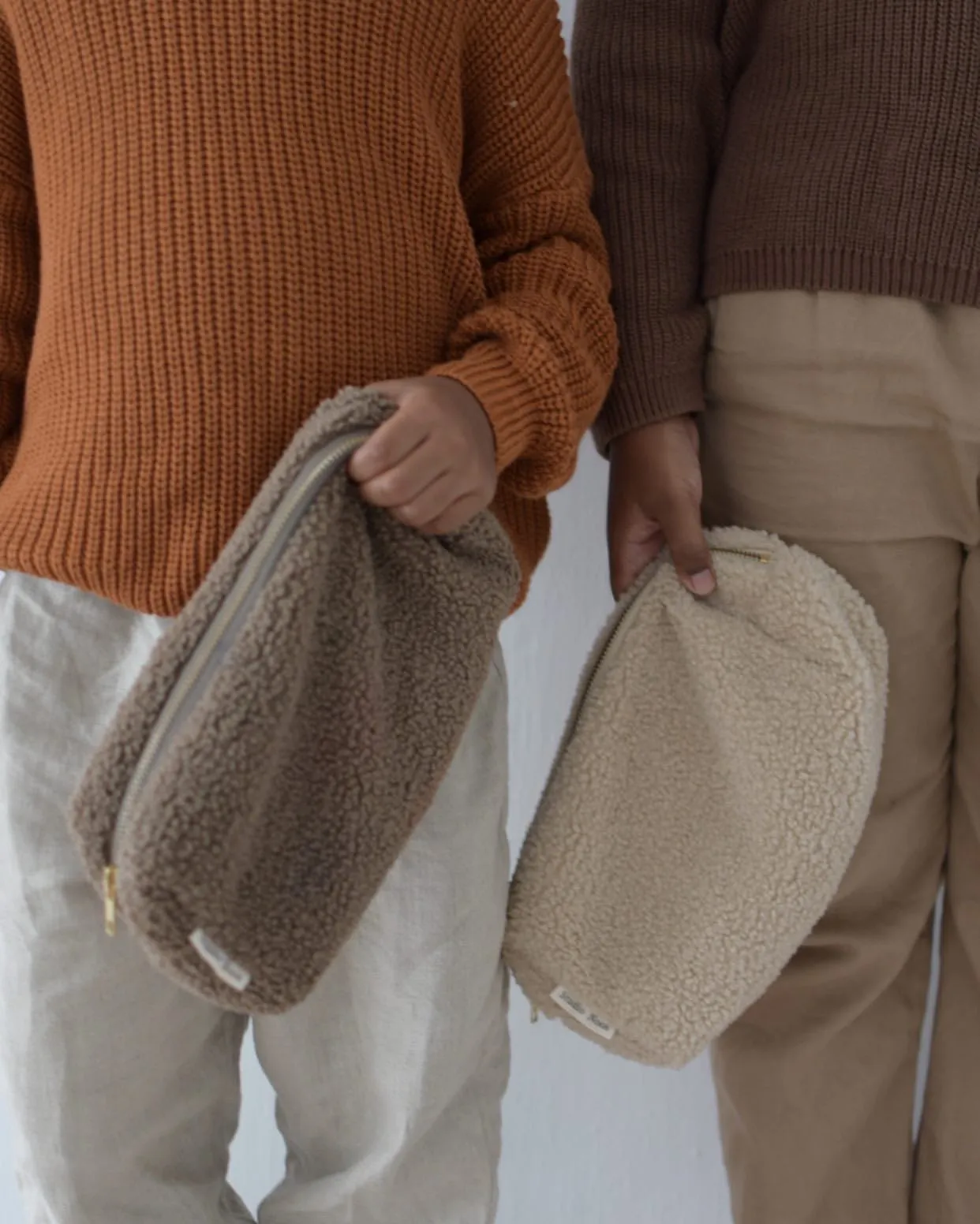 STUDIO NOOS TEDDY POUCH ECRU