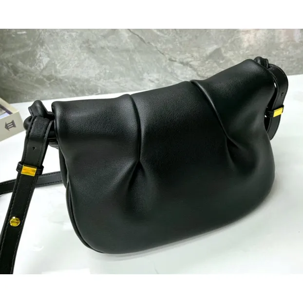 The Knot shoulder bag - Calfskin Leather