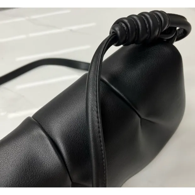 The Knot shoulder bag - Calfskin Leather