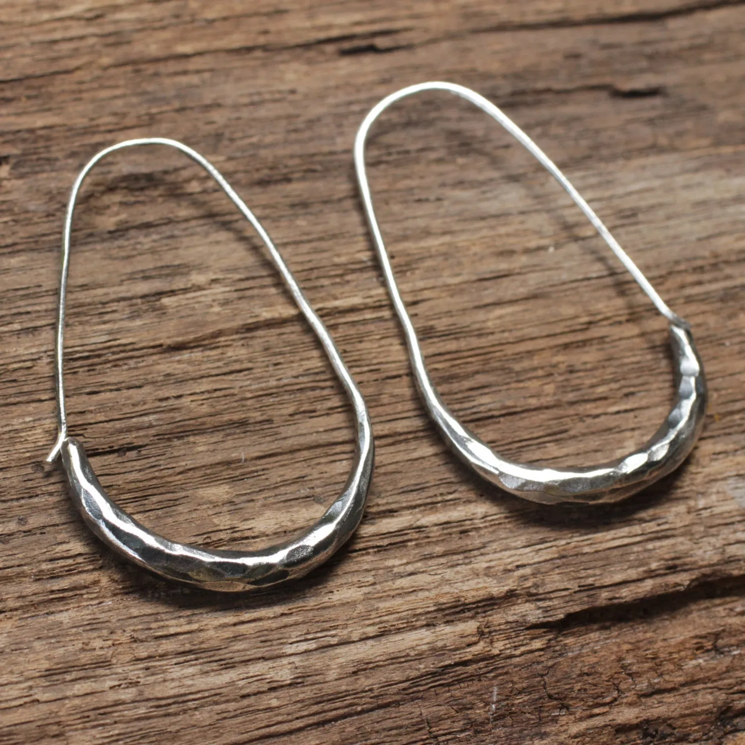Thin texture silver hoop dangle earrings
