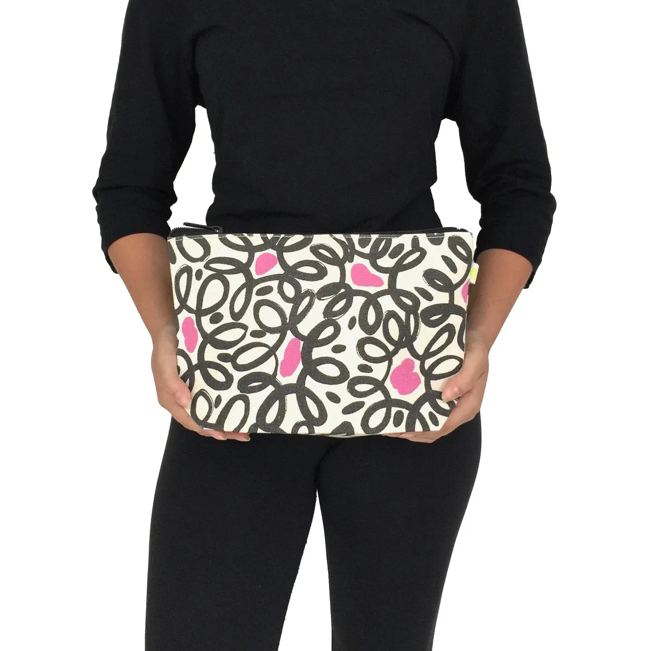 Travel Pouch L in Basket Black