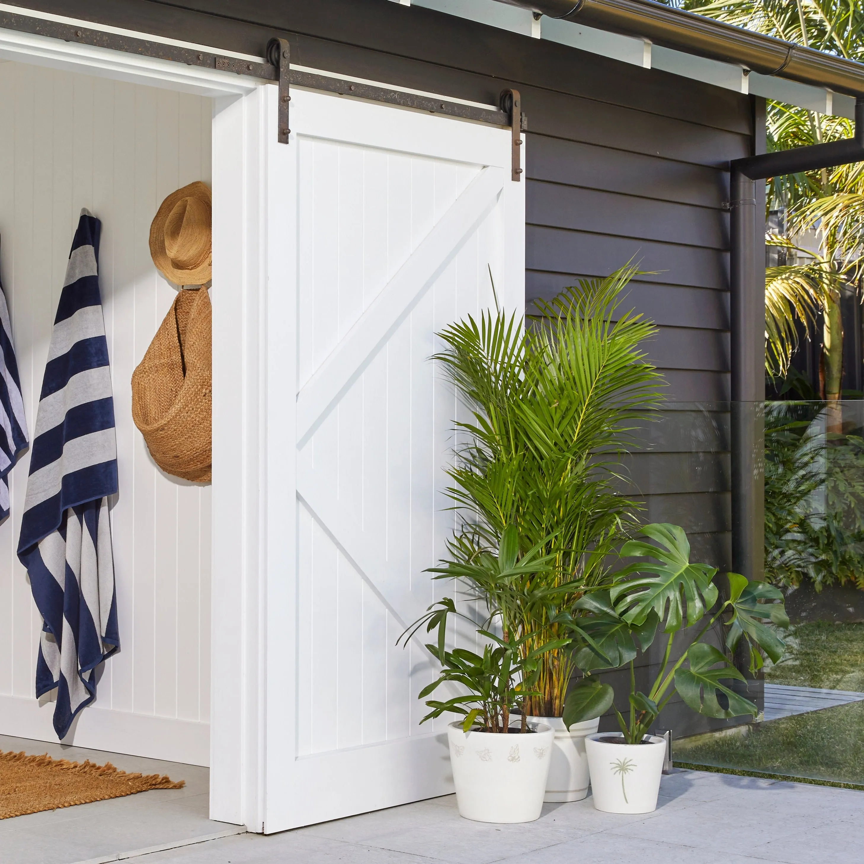 Urban Oasis Lani Stripe Pot Oyster 240mm