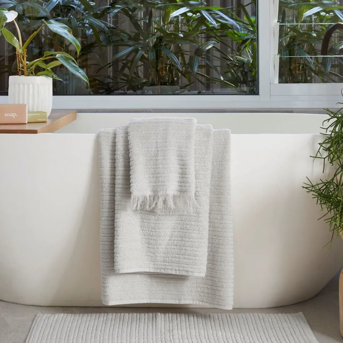 Urban Oasis Linea Pot White 150mm