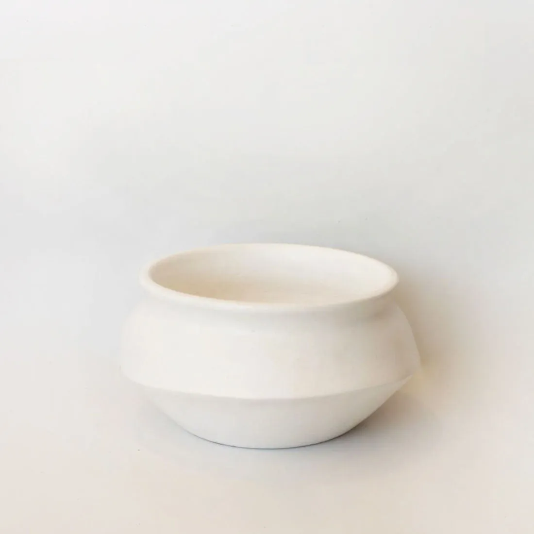 Urban Oasis Naya Pot Matte White Large