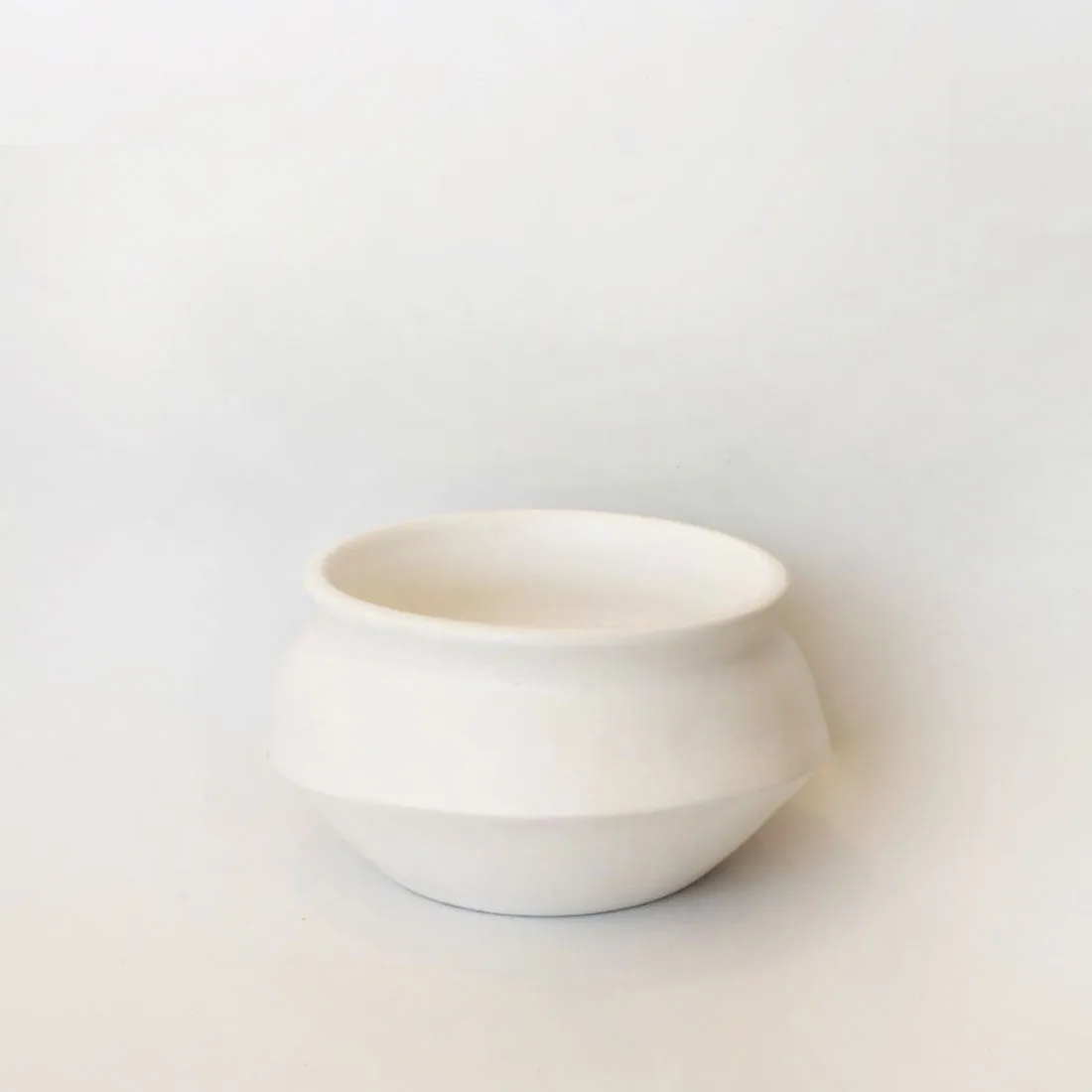 Urban Oasis Naya Pot Matte White Medium