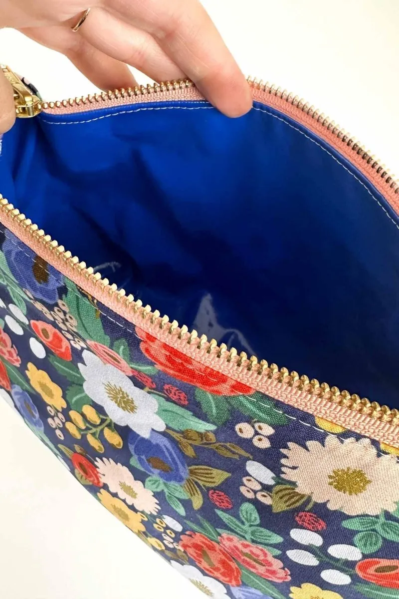 Vintage Garden Maxx Cosmetic Bag